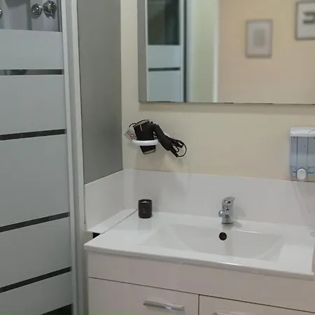 Hostel Liber *